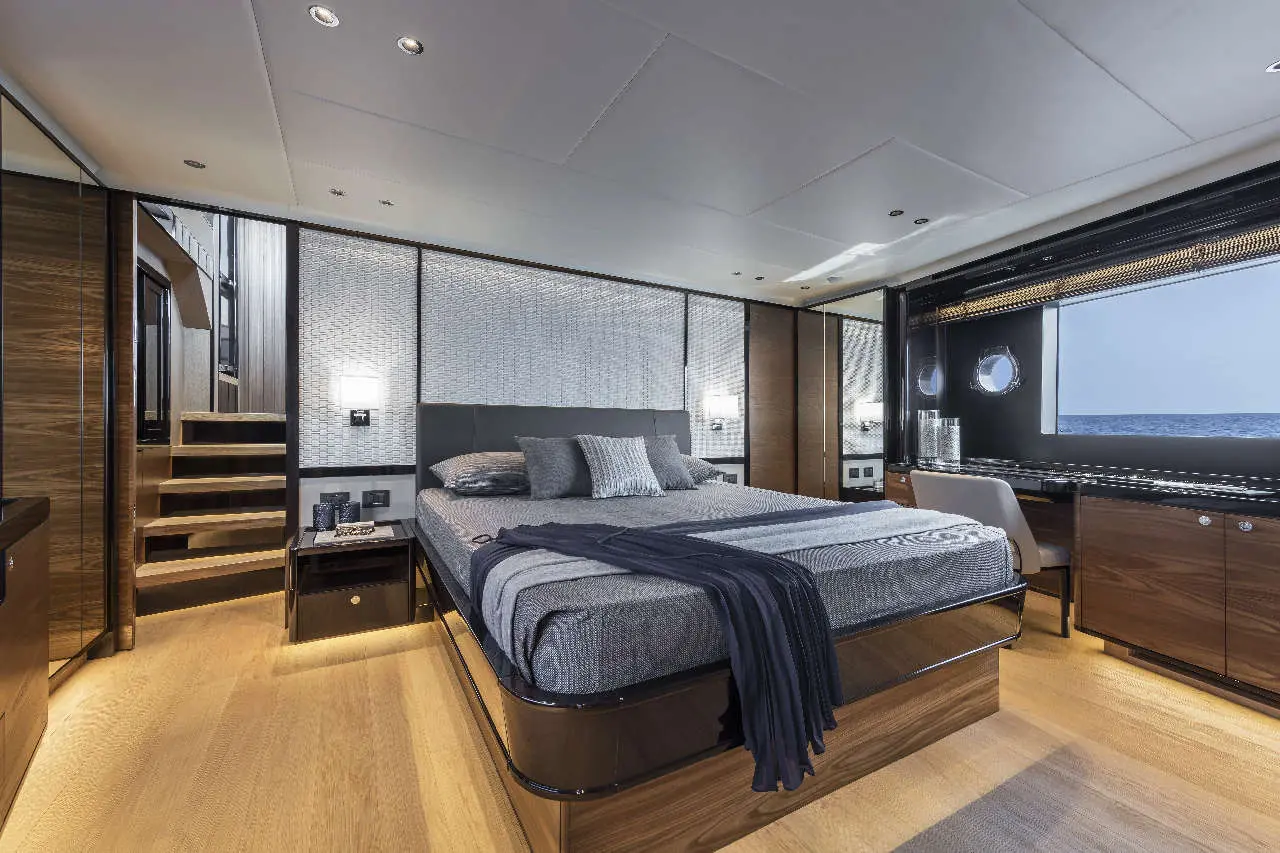 Absolute Navetta 68 Interior image 15