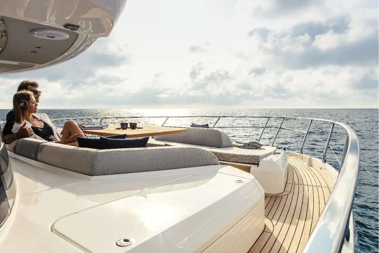 Absolute Navetta 68 Lifestyle image 5