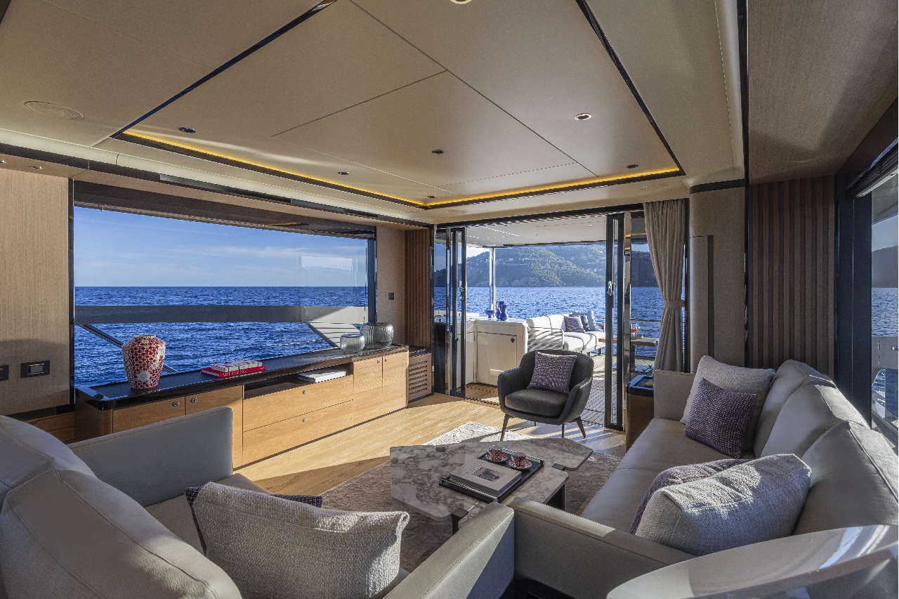 Absolute Navetta 75 Interior image 20