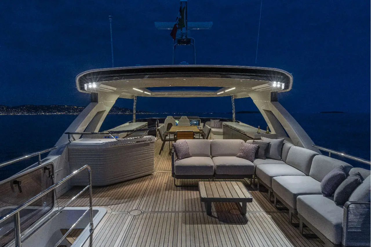 Absolute Navetta 75 Interior image 31