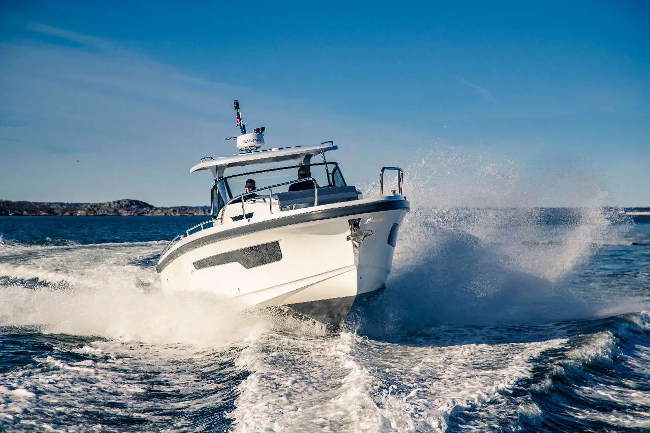 Nimbus Tender 11 External image 6
