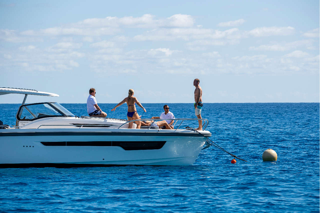 Nimbus Tender 11 Lifestyle image 7