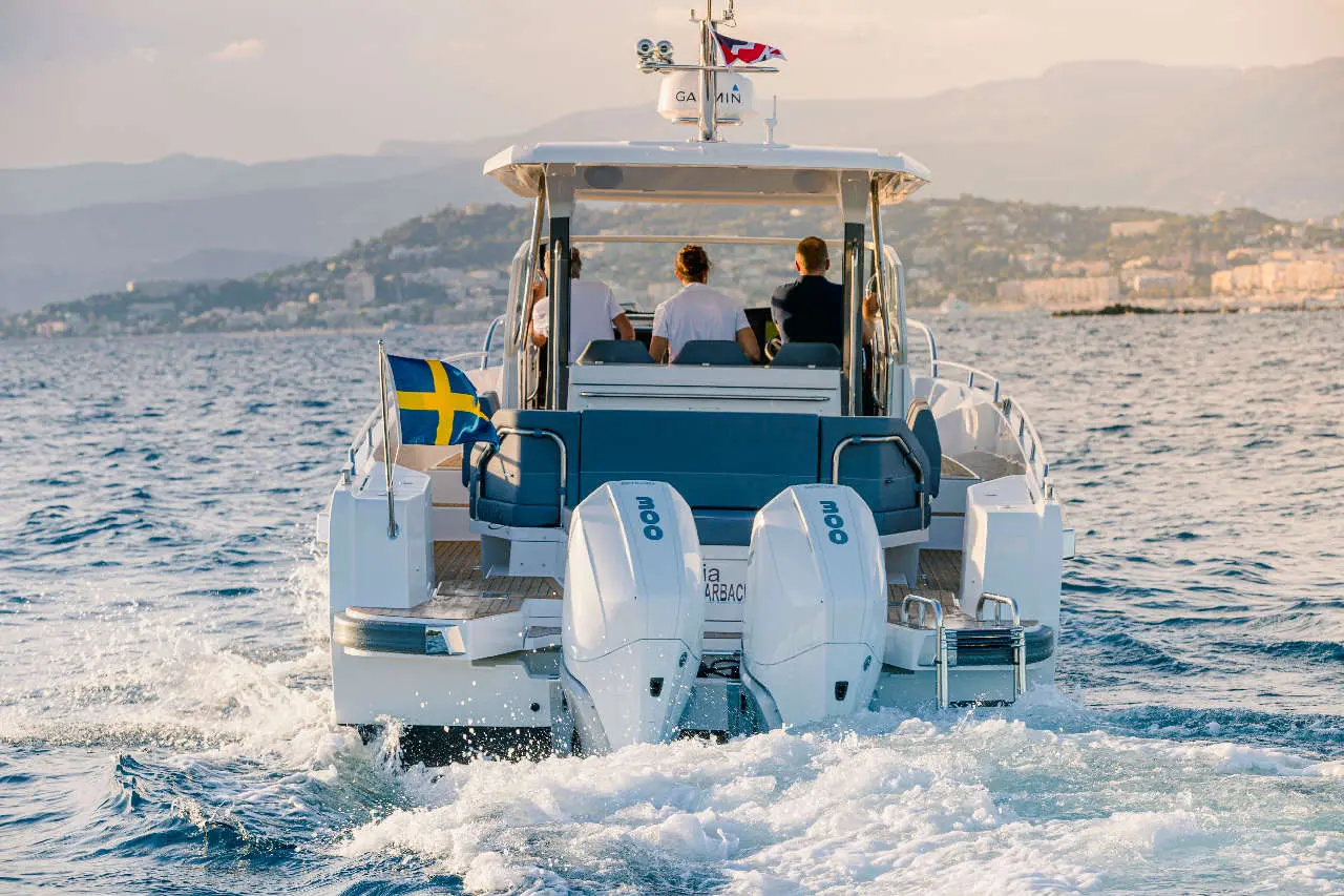Nimbus Tender 11 Lifestyle image 17