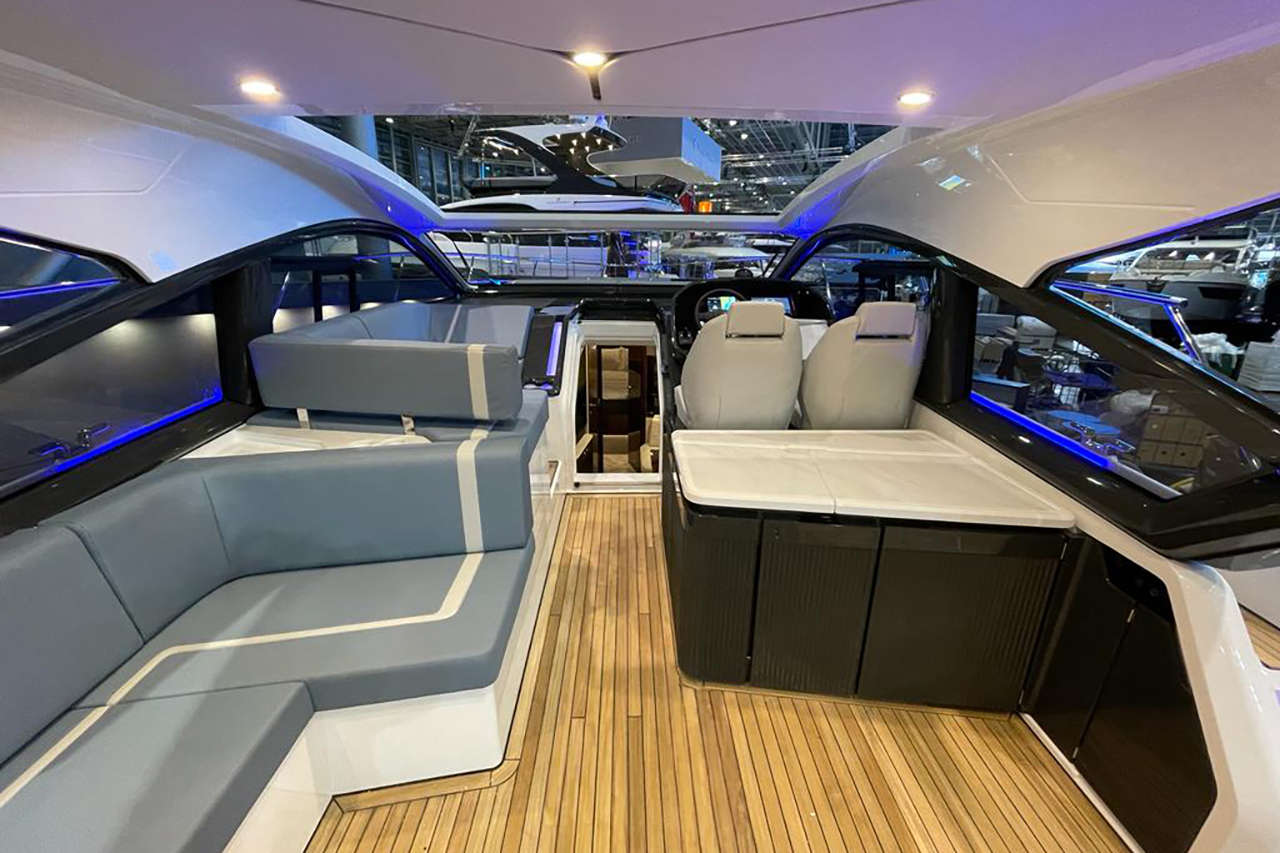 Fairline Targa 40 BOOT24 External image 5