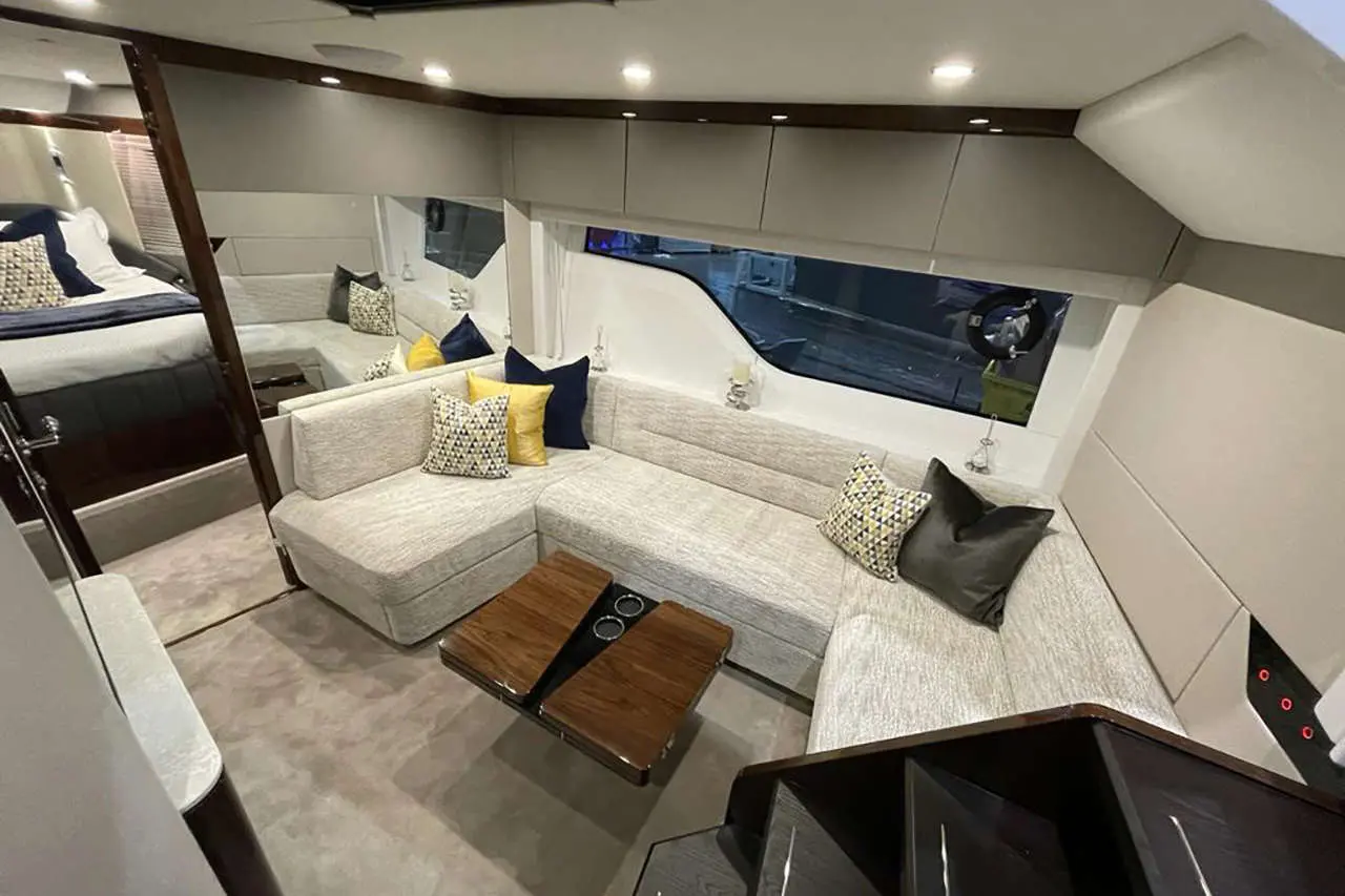 Fairline Targa 40 BOOT24 Interior image 4
