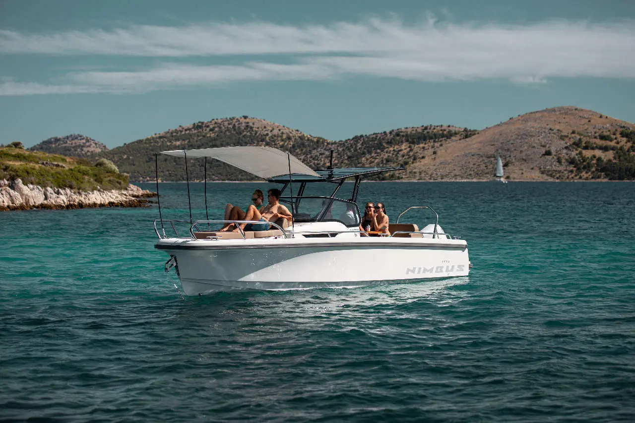 Nimbus Tender 8 Lifestyle image 11