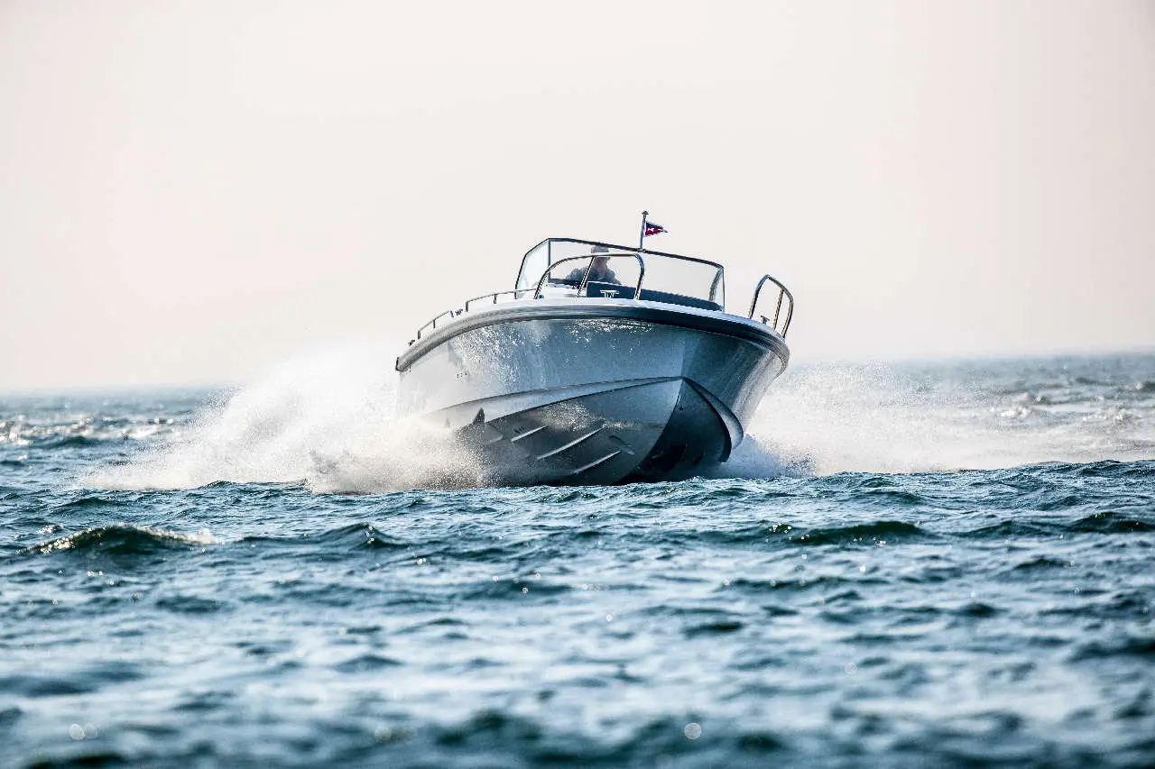 Nimbus Tender 9 External image 10