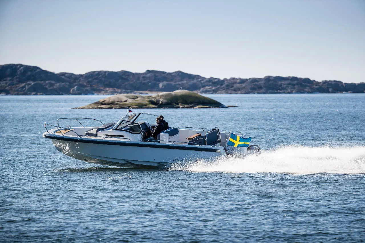 Nimbus Tender 9 Lifestyle image 1