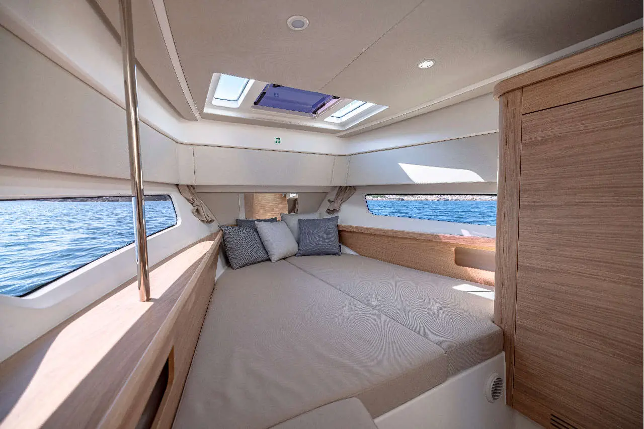 Nimbus Weekender 11 Interior image 6