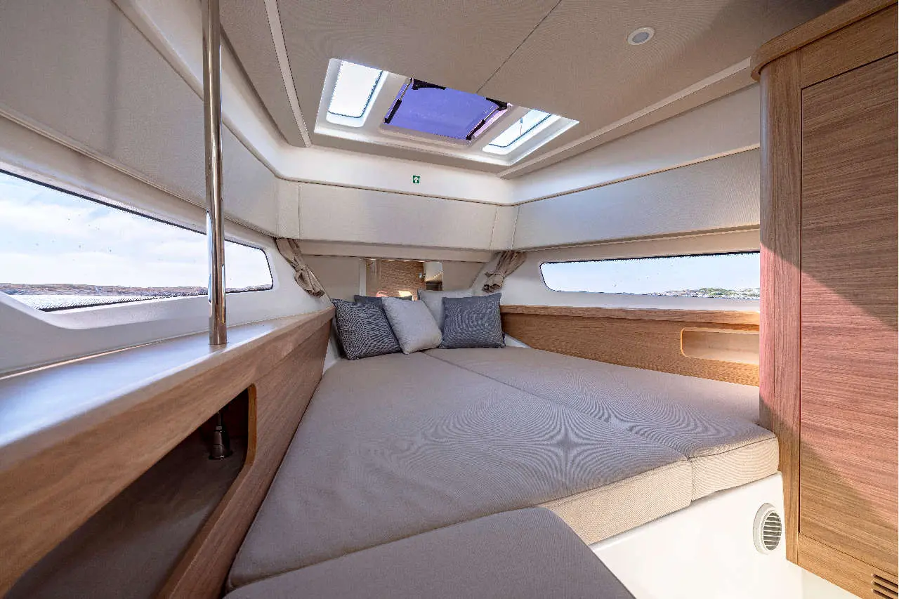 Nimbus Weekender 11 Interior image 7
