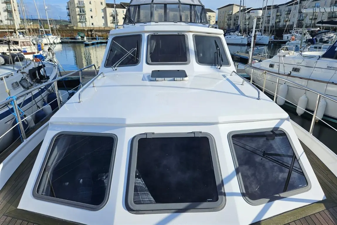 1996 Linssen 382 SCX image 8