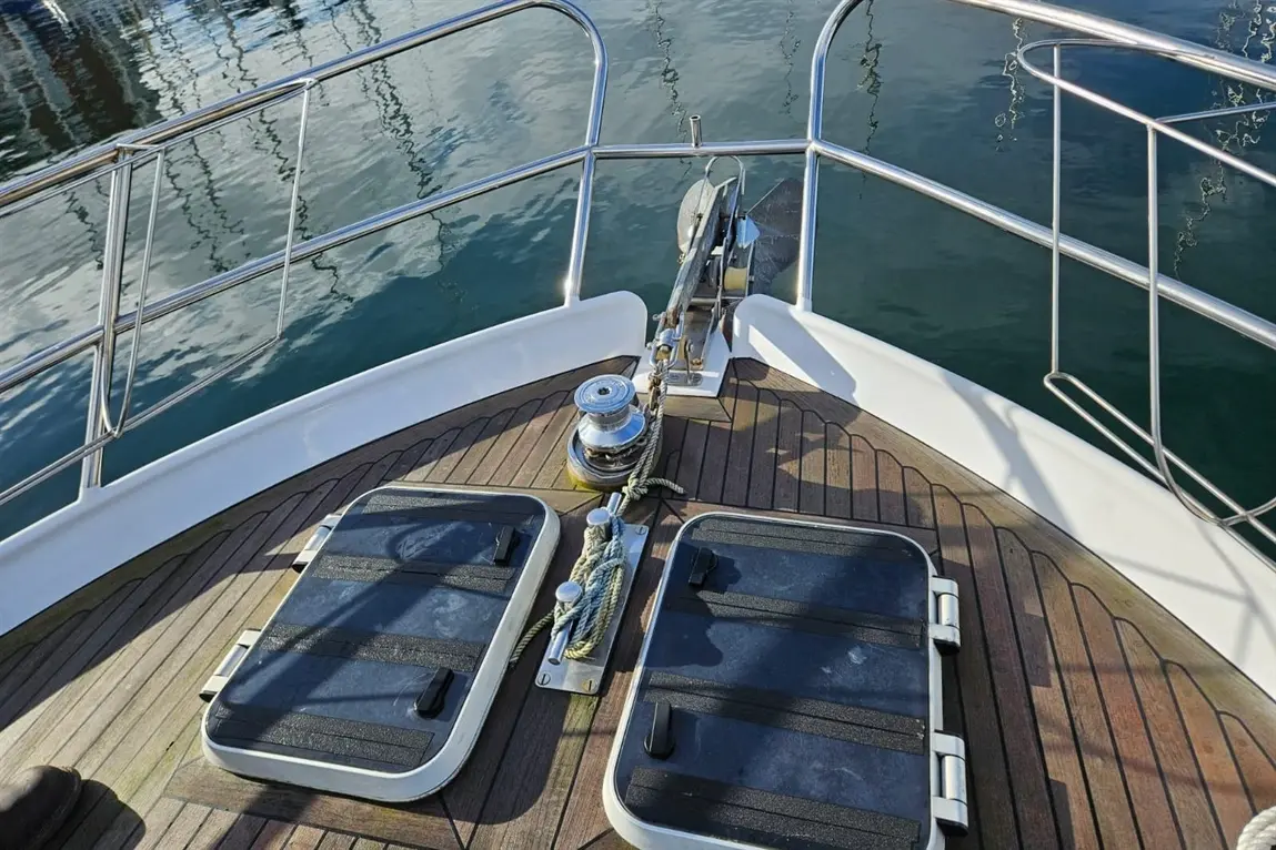 1996 Linssen 382 SCX image 9