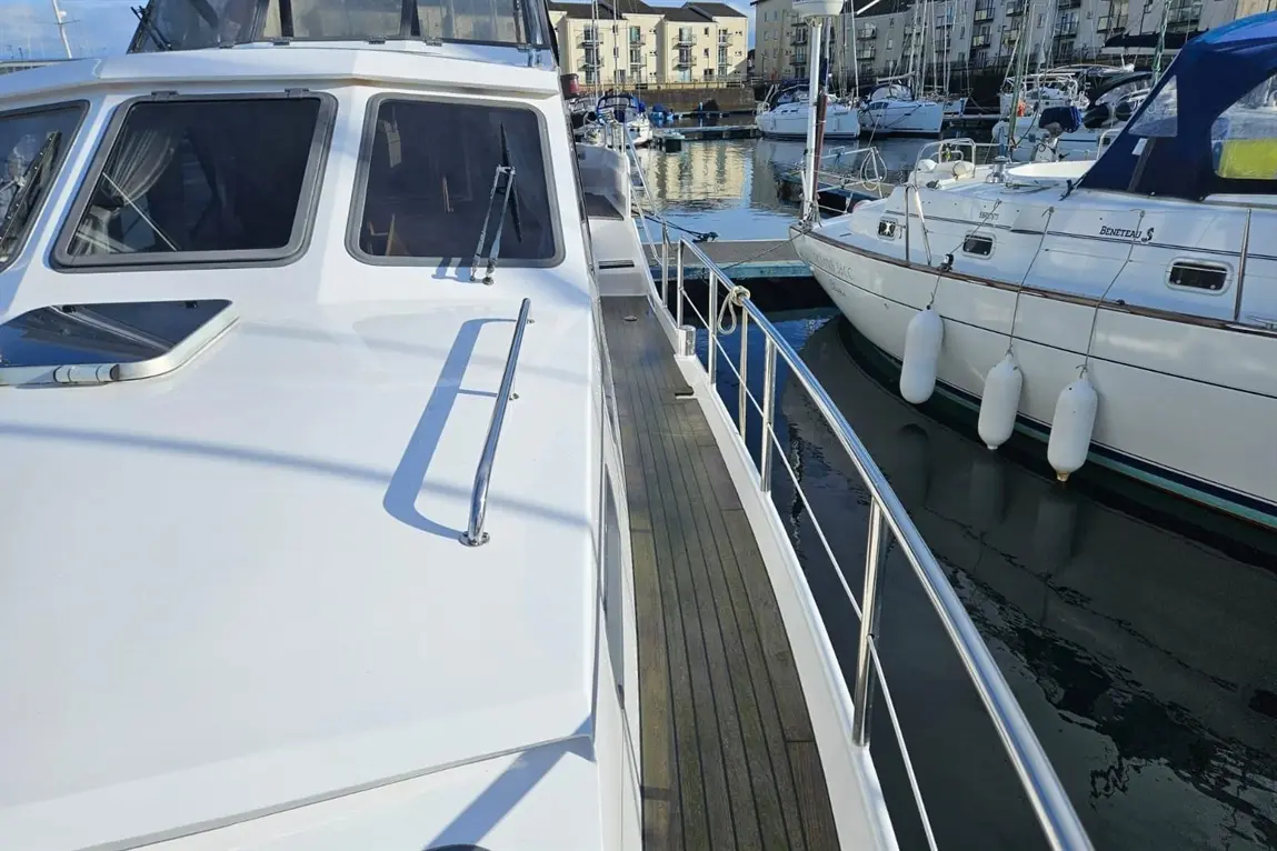 1996 Linssen 382 SCX image 10