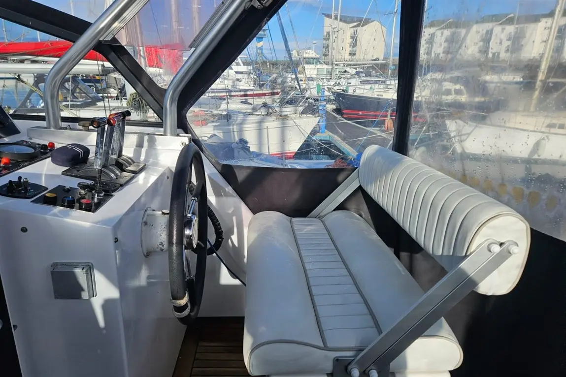 1996 Linssen 382 SCX image 15