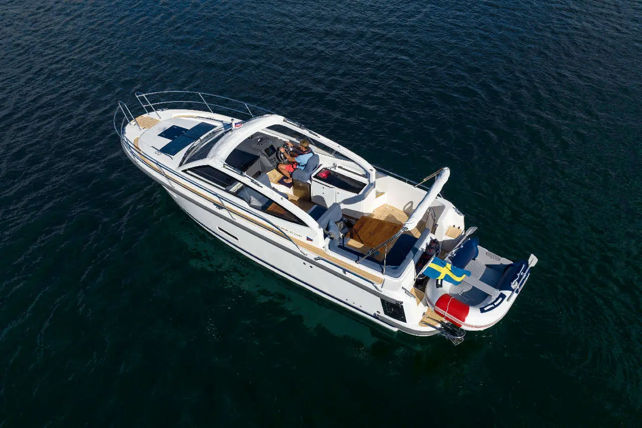 Nimbus 305 Drophead Lifestyle image 21