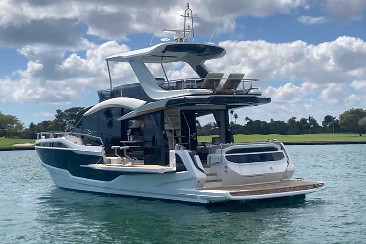 Galeon 560 Fly External image 2
